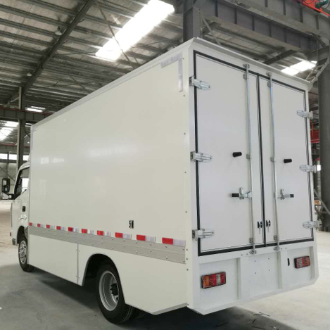 <strong>FRP Honeycomb Panels</strong><br> Dry Van Truck Body