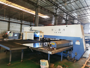 Turret Punching of solid aluminium panel
